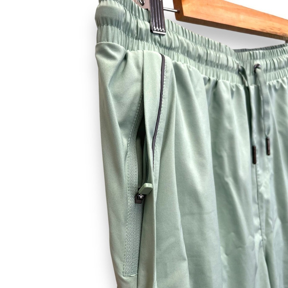 Vitality Balance Athletica Shorts Mens XXL Green Run Gym Workout Beach Athletic - Picture 2 of 8